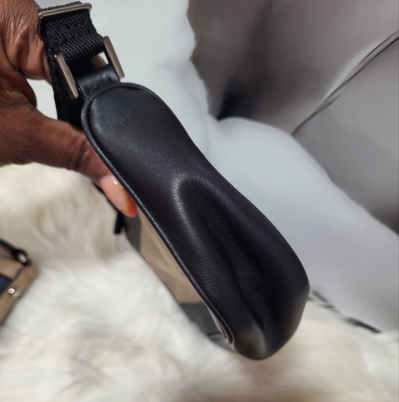 Gucci | Baguette Sherry Shoulder Bag | Beige \ Black Y2K - Picture 5 of 15